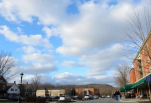 Beautiful weather in Chapin, South Carolina during December with clear skies and people outdoors.